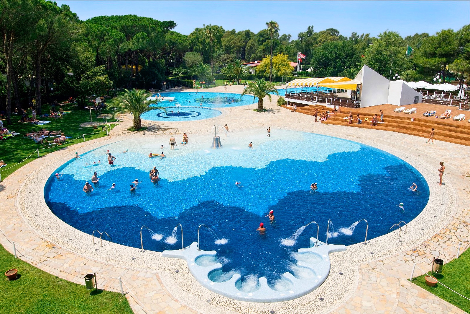 Baia Domizia Camping Village